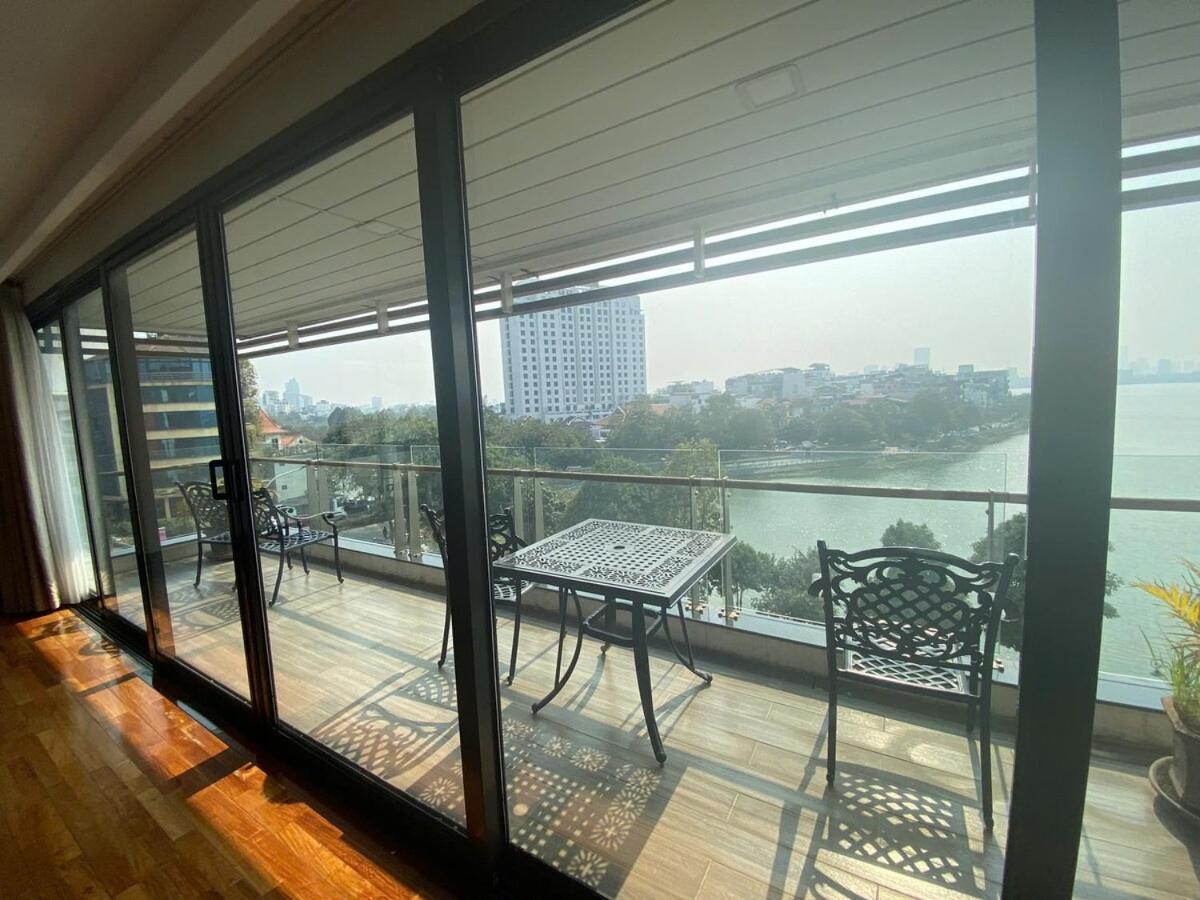 Eco Nest Side Terrace